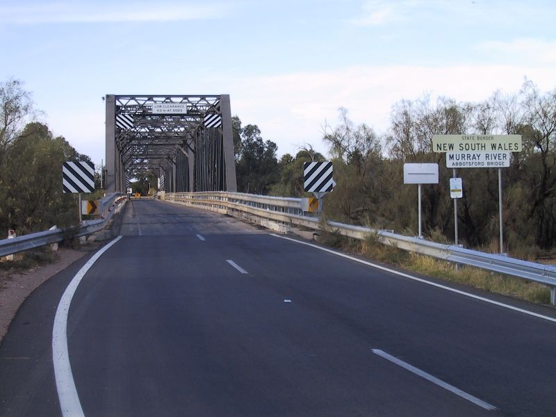Mildura - Around Merbein: Abbotsford Bridge, Calder Hwy north-west of Merbein at New South Wales border