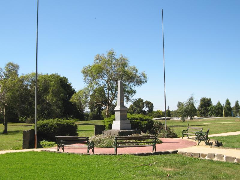 Mirboo North - Baromi Park, between Ridgway and Couper Street - War memorial