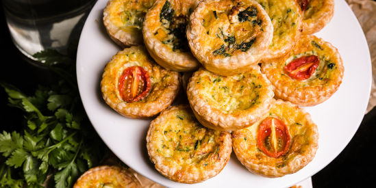 Turn Back Time Cafe, Moe