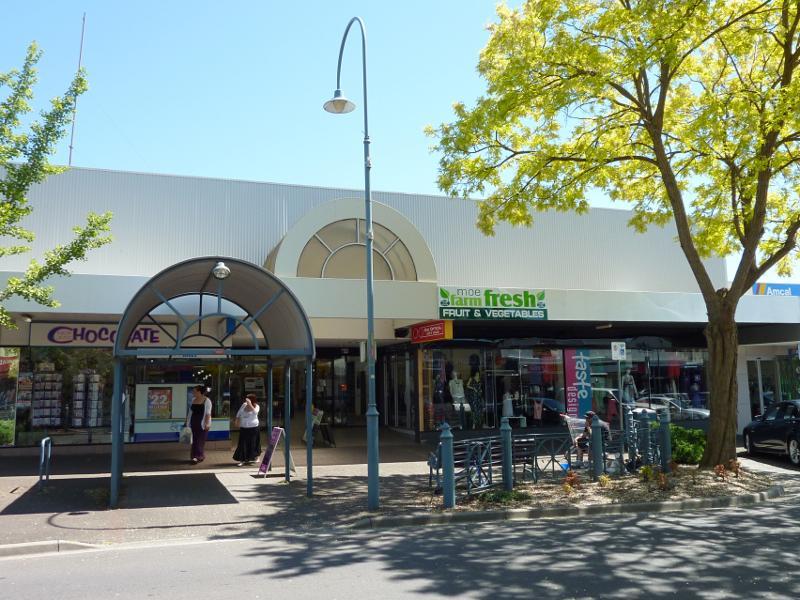 Moe - Shops and commercial Centre, Moore Street, George Street and Albert Street: Western side of Moore St between Albert St and George St