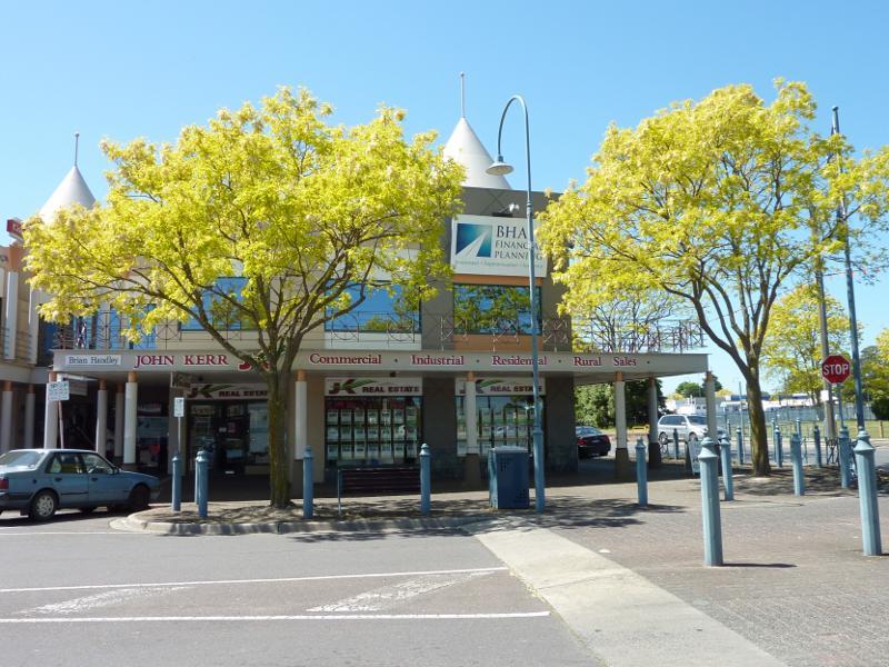 Moe - Shops and commercial Centre, Moore Street, George Street and Albert Street: View east across Moore St at George St