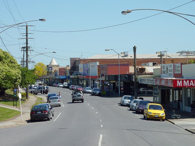 Moe photos Travel Victoria & visitor guide