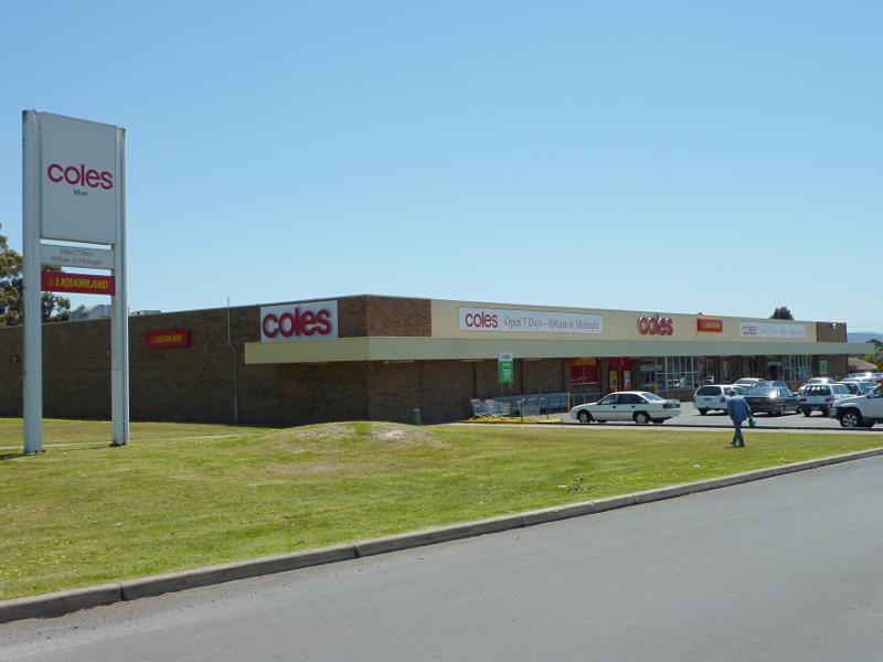 Moe - Shops and commercial Centre, Moore Street, George Street and Albert Street: Coles supermarket, Albert St west of Market St