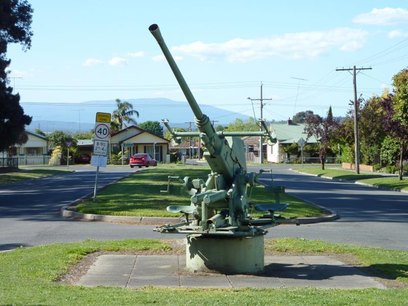 Moe - Anzac Street: View north along Anzac St towards Haigh St