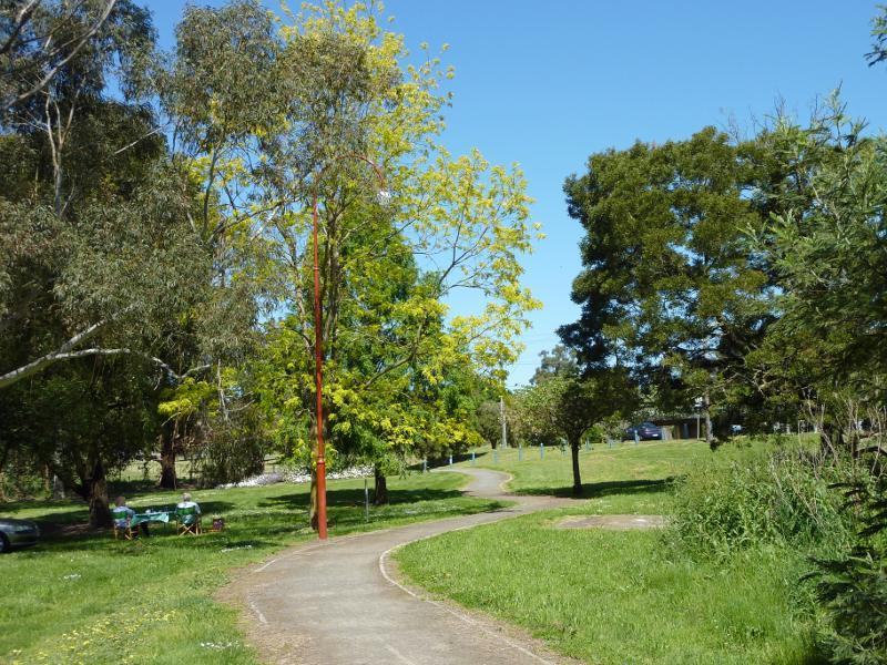 Moe - Moe Botanic Gardens along Narracan Creek: Pathway through gardens near Narracan Dr