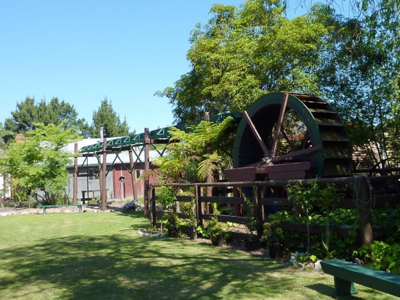 Moe - Gippsland Heritage Park, Lloyd Street: Water wheel