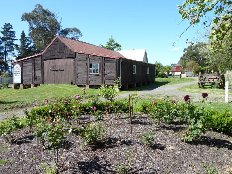 Moe - Gippsland Heritage Park, Lloyd Street: Ashdale shearing shed