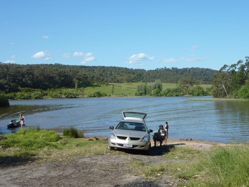 Moe - South side of Lake Narracan along South Shore Road east of Sullivans Rd: North-easterly view towards lake near Sullivans Rd