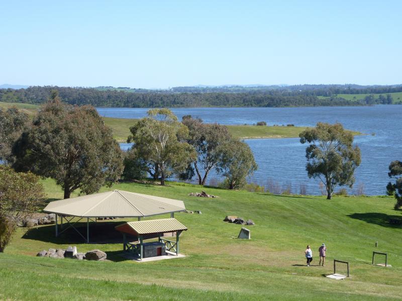 Moe - Blue Rock Lake recreation area and boat ramp, off Spillway Road: North-westerly view across lawns towards shelters