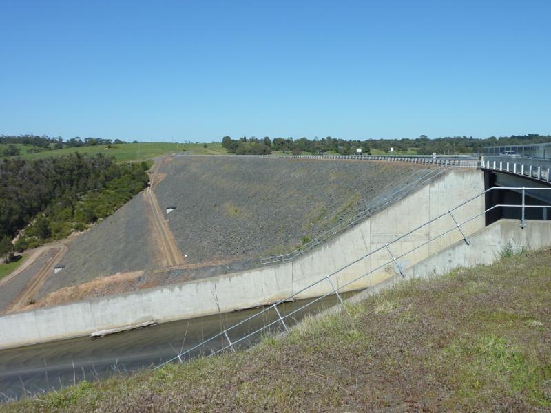 Moe - Blue Rock Lake embankment and spillway: View south-west across spillway and along embankment
