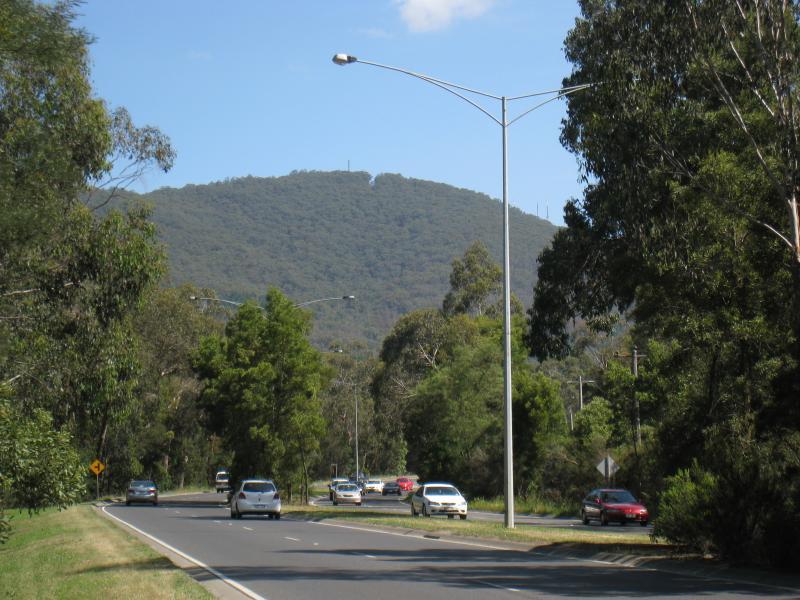 Montrose - Around Montrose: View south along Swansea Rd towards Moore Av
