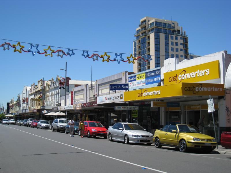 Moonee Ponds - Shops and commercial centre, Puckle Street and adjoining streets: View east along Puckle St between Mt Alexander Rd and Pratt St