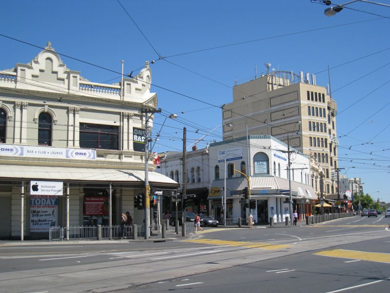 Moonee Ponds - Mount Alexander Road: View north-west along Mt Alexander Rd towards Puckle St