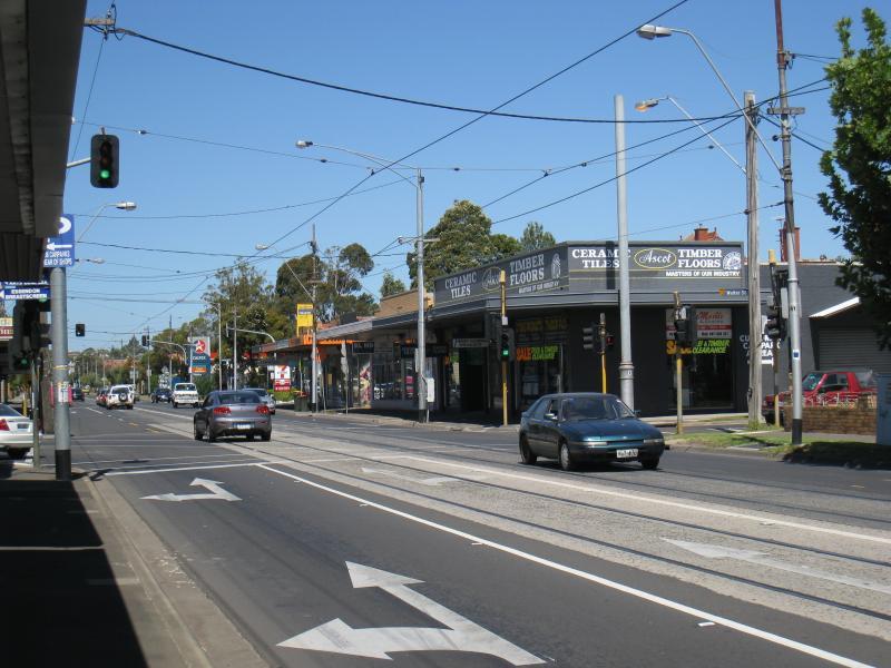 Moonee Ponds - Other shopping areas: View east along Maribyrnong Rd towards Orford St