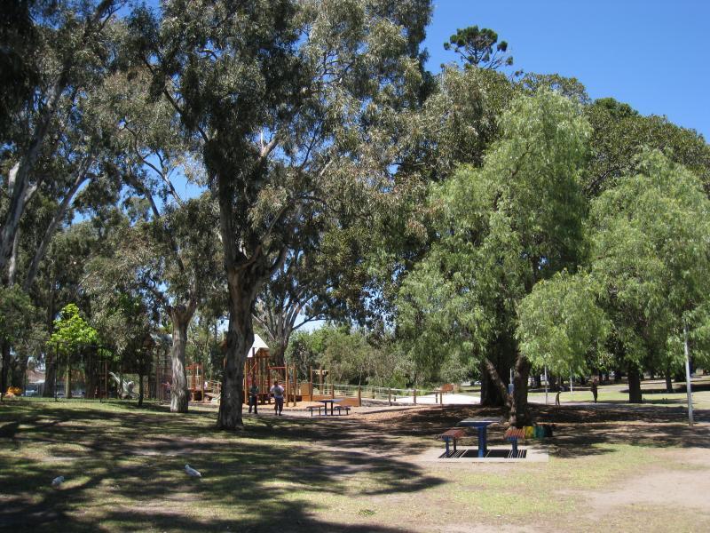 Moonee Ponds - Queens Park - Playground and lawns on east side of lake