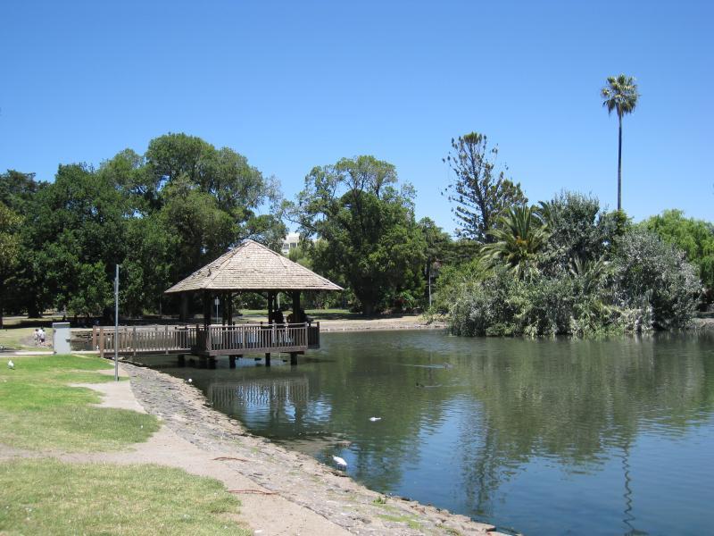 Moonee Ponds - Queens Park: View south along east side of lake towards shelter
