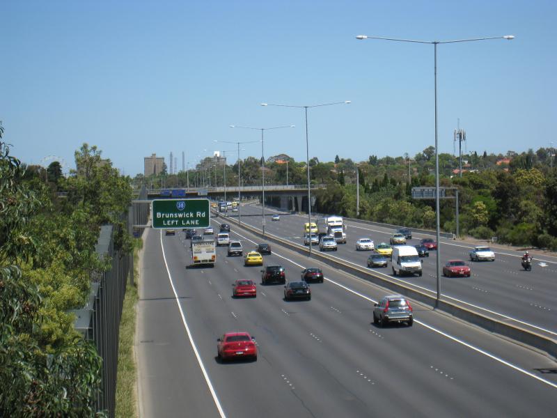 Moonee Ponds - Tullamarine Freeway (CityLink) - View south along freeway from Wilson St overpass