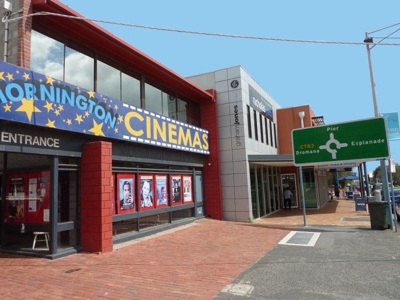 Mornington - Commercial centre and shops, Main Street: Mornington Cinema, view north-west along Main St towards Esplanade