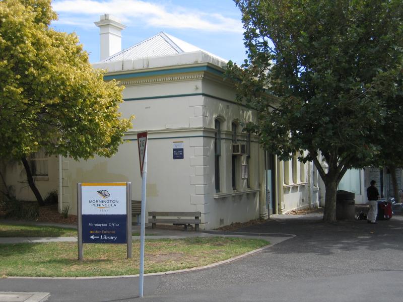 Mornington - Public buildings in Main Street near Esplanade: Mornington Peninsula Shire, corner Main St and Queen St