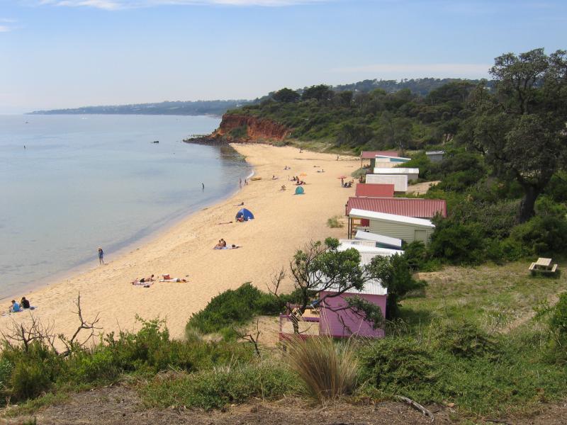 Mornington - Shire Hall Beach and Scout Beach: View north-east along coast at Shire Hall Beach