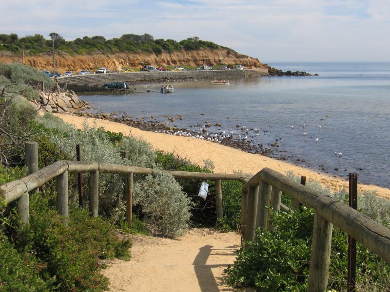 Mornington - Fishermans Beach and Linley Point: Pathway down to beach, Esplanade opposite Webb St