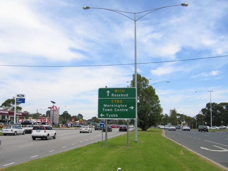 Mornington - Around Mornington: View south-west along Nepean Hwy towards Main St