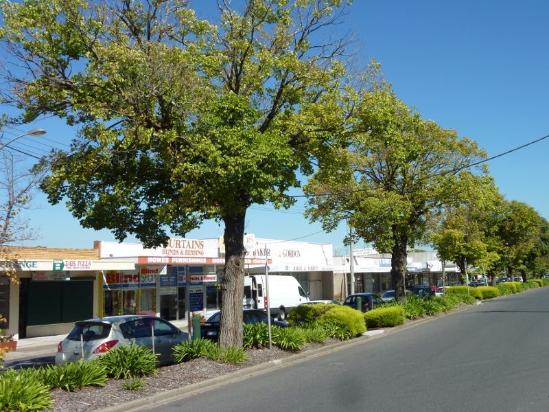 Morwell - Shops and commercial centre, Commercial Road, Tarwin Street and George Street - View west along George St between Tarwin St and Hazelwood Rd