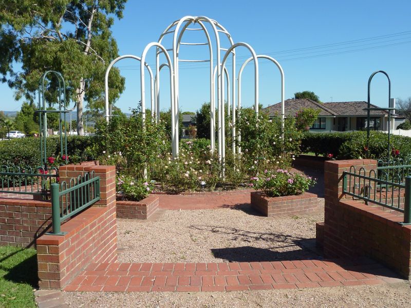Morwell - Morwell Centenary Rose Garden, Maryvale Crescent and Commercial Road: Display at southern end of rose garden