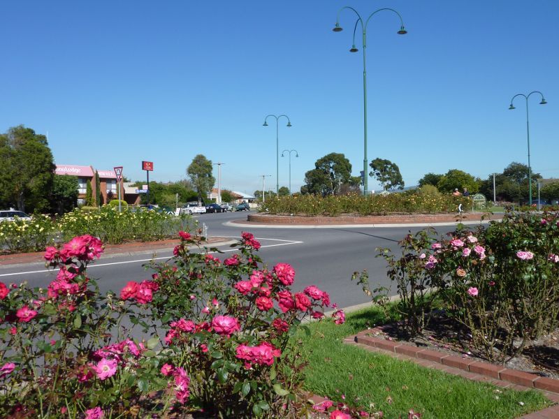 Morwell - Morwell Centenary Rose Garden, Maryvale Crescent and Commercial Road: View from rose garden along north side of Commercial Rd towards Maryvale Cr