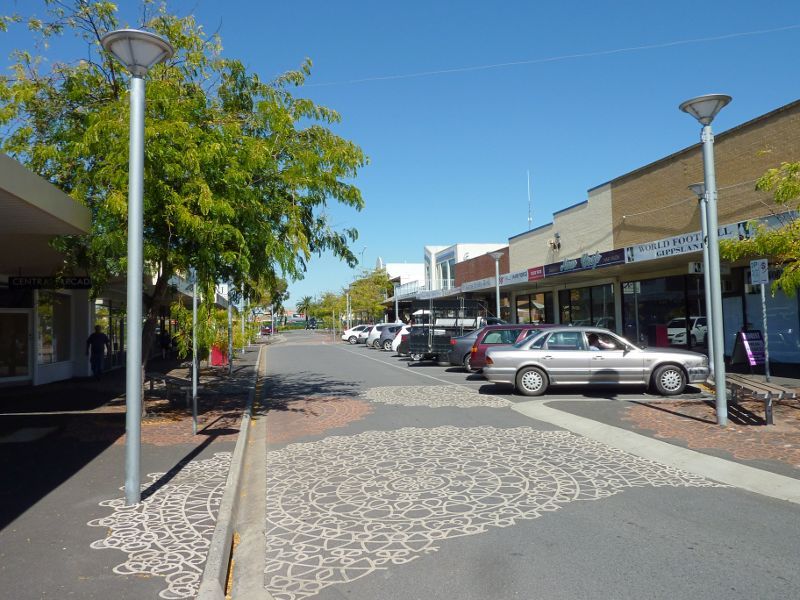 Morwell - Shops and commercial centre, Princes Drive and Church Street: View south along Church St south of Buckley St