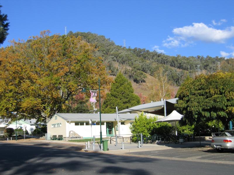 Mount Beauty - Shops and commercial centre: Community Centre and Federation Square, view east along Kiewa Cres towards Park St