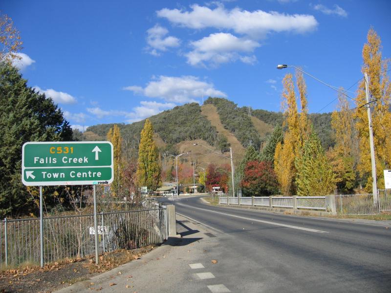Mount Beauty - Kiewa Valley Highway, western end of town: View south-east along Kiewa Valley Hwy towards Tail Race Channel