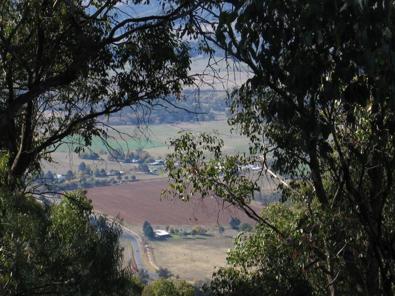 Mount Beauty - Sullivans Lookout, Bright-Tawonga Road: North-easterly view