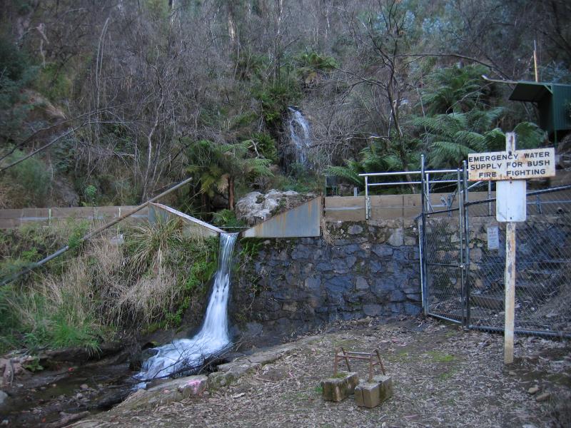Mount Beauty - Bogong High Plains Road to Falls Creek: Slippery Rock Creek and waterfall