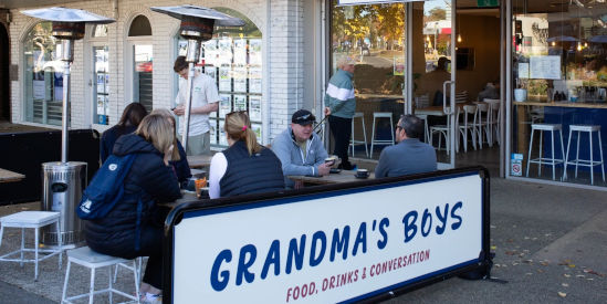 Grandma's Boys, Mount Eliza