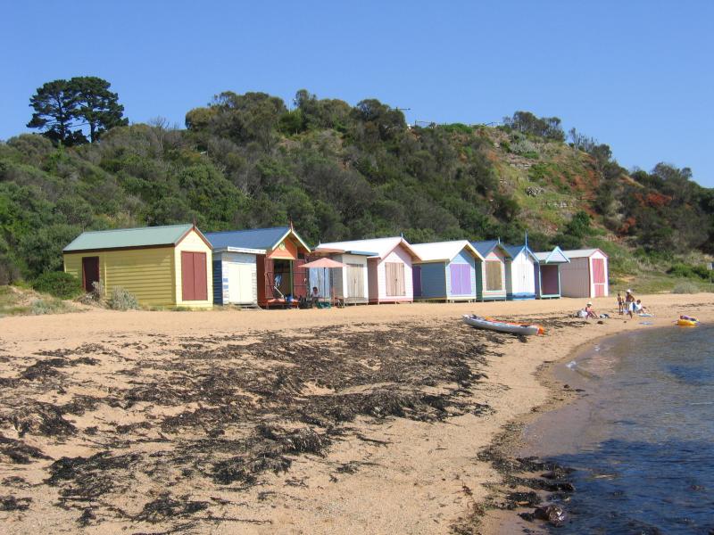 Mount Eliza - Ranelagh Beach area, northern end of Earimil Drive - View south along Ranelagh Beach area with lookout at top of cliffs in background