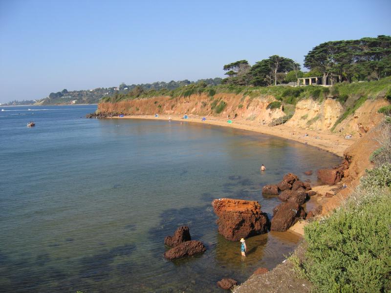 Mount Eliza - Coast at Daveys Bay Road - View north-east along coast from lookout at Pelican Point