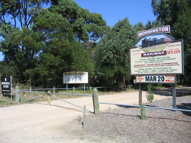 Mount Eliza - Mount Eliza Regional Park, Two Bays Road - Road to Moorooduc Station at Mornington Tourist Railway from car park at Regional Park