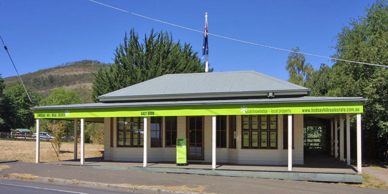 Mount Macedon - Town centre, Mount Macedon Road: Real estate office (supplied by Lindsay Hill Real Estate)