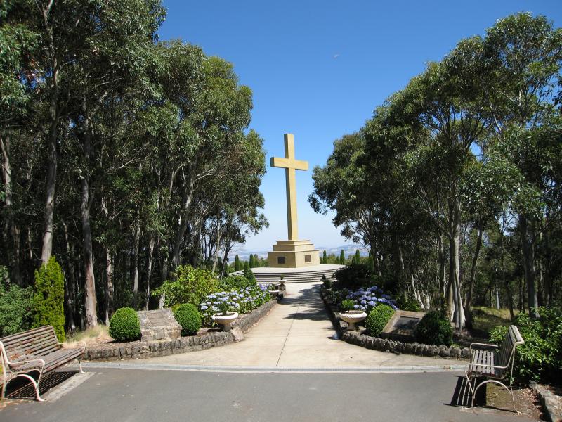 Mount Macedon - Memorial Cross, end of Cameron Drive: View south along path, approaching memorial cross