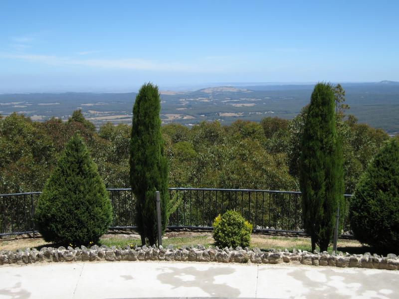 Mount Macedon - Memorial Cross, end of Cameron Drive: View south at memorial cross