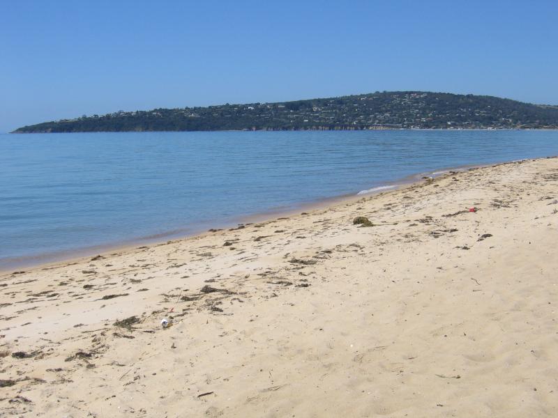 Mount Martha - Views of Mount Martha south coast from Safety Beach: View north towards Mt Martha from Marine Dr at Nepean Hwy
