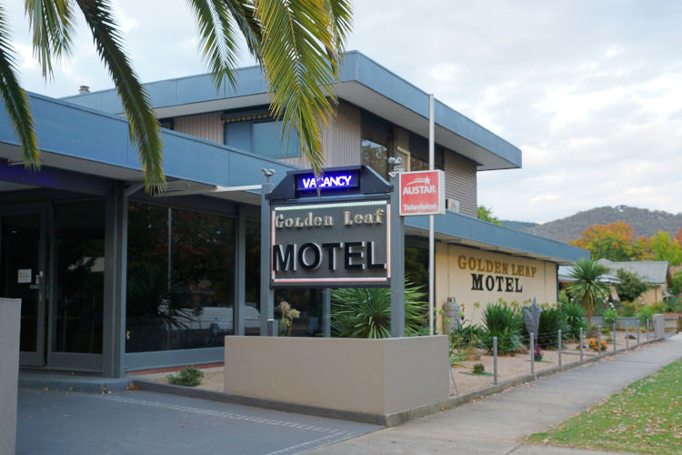Golden Leaf Motel, Myrtleford