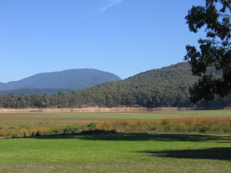 Myrtleford - Lake Buffalo: View across lake