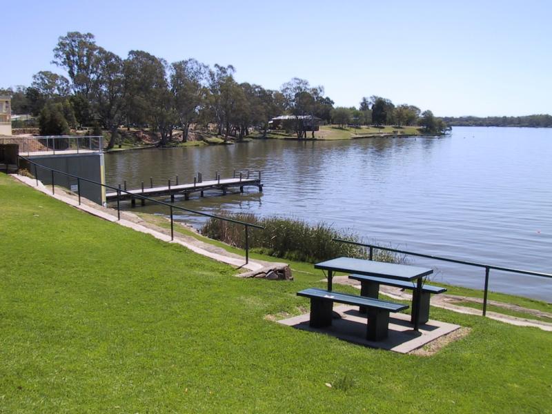 Nagambie - Commercial centre and shops, High Street: View south to Buckley Park from park at lake on High St