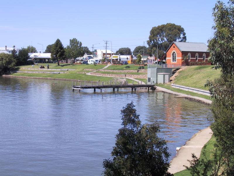 Nagambie - Buckley Park at end of Blayney Lane, Lake Nagambie: View east along lake towards Uniting Church and town centre (church no longer there)
