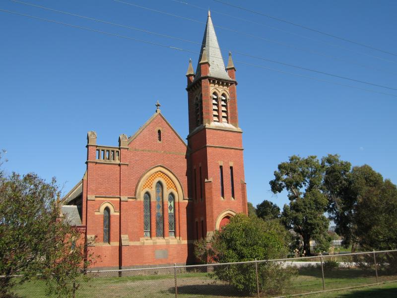 Nagambie - Around Nagambie: St Andrews Church, corner Prentice St and Glass St