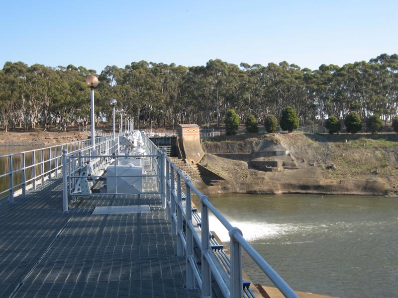 Nagambie photos Travel Victoria & visitor guide