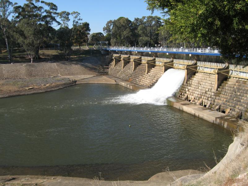 Nagambie photos Travel Victoria & visitor guide