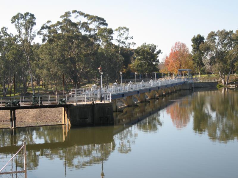 Nagambie photos Travel Victoria & visitor guide